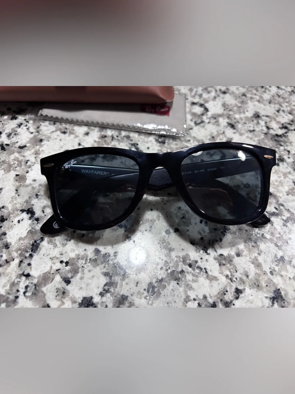 Ray-Ban Black Wayfarer-Style Men’s Sunglasses